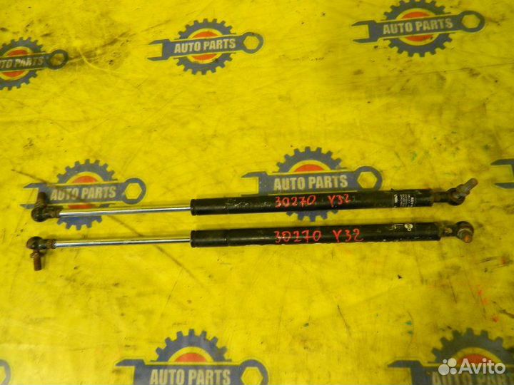 Амортизатор капота Nissan Gloria Y32