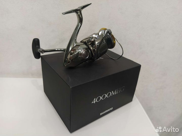 Shimano 18 Stella 4000MHG (новая, JDM)