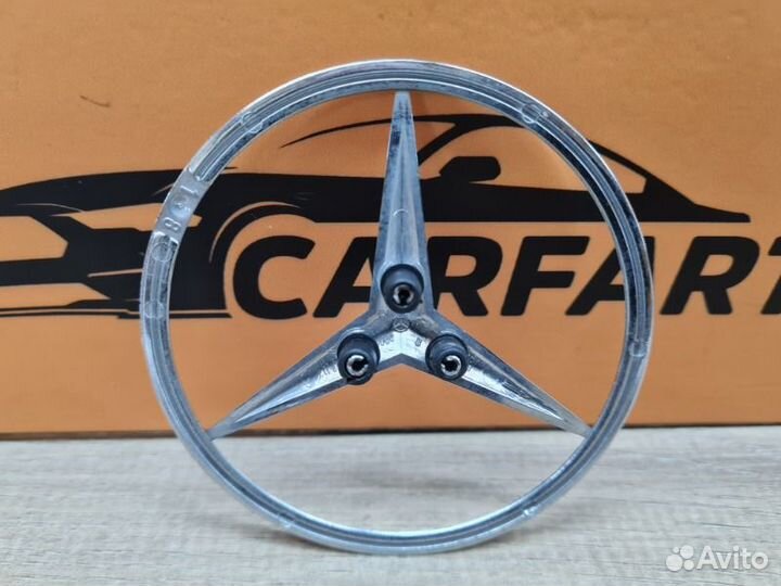 Эмблема крышки багажника Mercedes-Benz E W211