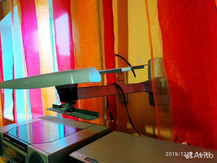 Подставка настенная для TV