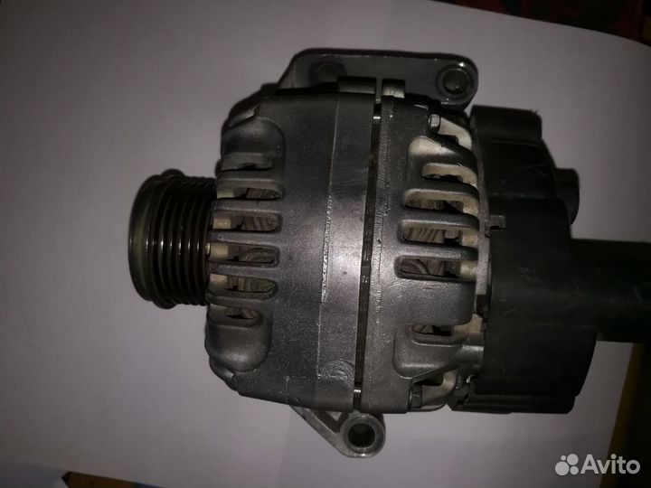 Автомобильный генератор Valeo 51784844 14v 75A