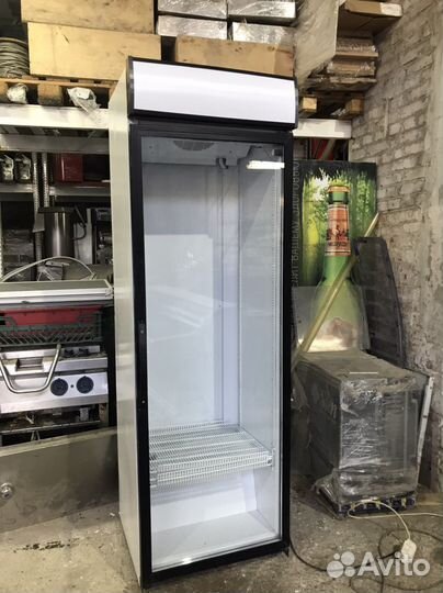 Холодильный шкаф б/у