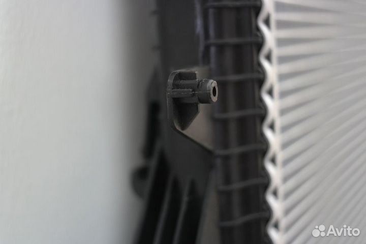 Радиатор охлаждения Фольксваген Туарег 02-10