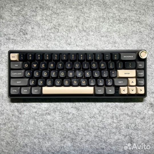 Кейкапы Royal Kludge R65 обмен