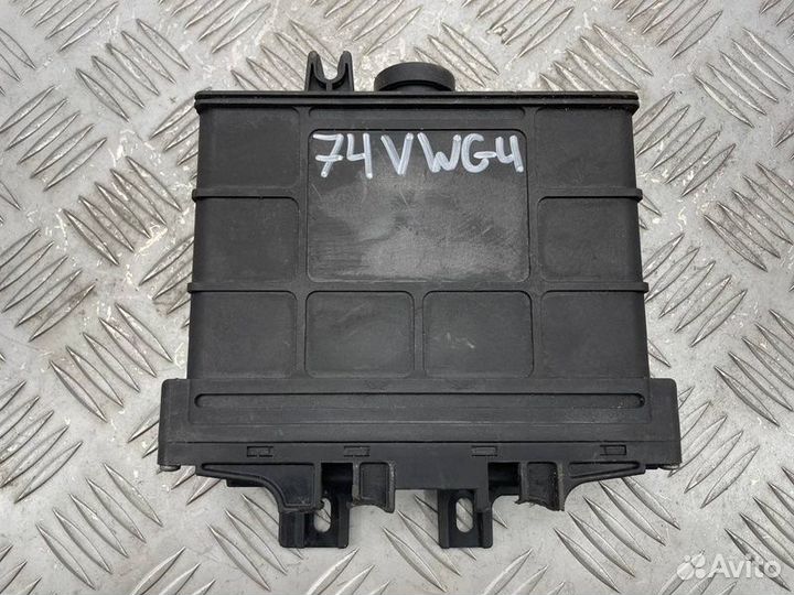 Блок управления АКПП Volkswagen Golf 2.0 AZJ