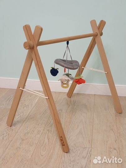 Стойка тренажёр Монтессори из дерева elka lab