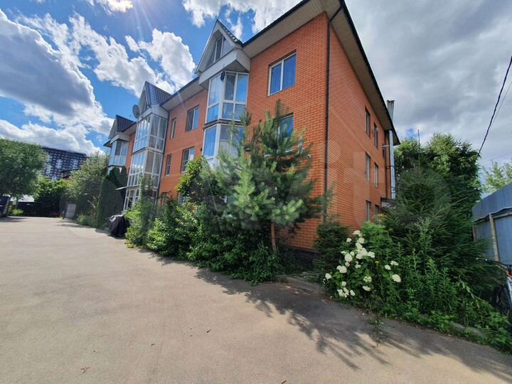 Комната 15 м² в 5-к., 2/3 эт.