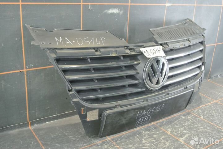Решетка радиатора -Volkswagen Passat B6