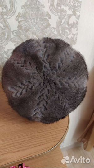 Норковая женская кепка и шапка