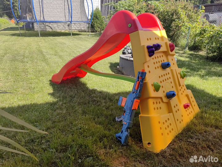 Детский игровой центр с горкой