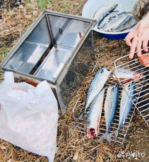 Коптильни разные в подарок