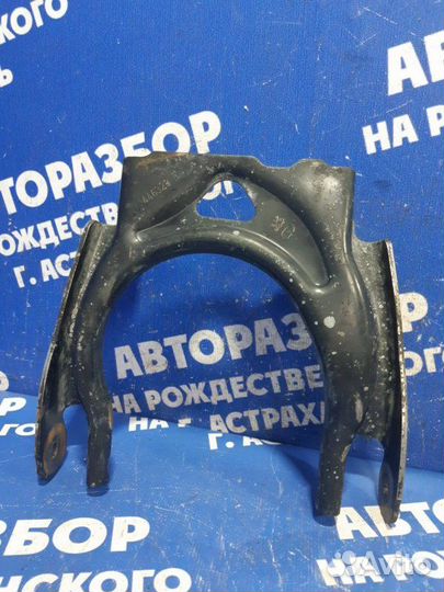 Передний левый рычаг Peugeot 407 седан RFJ 2006