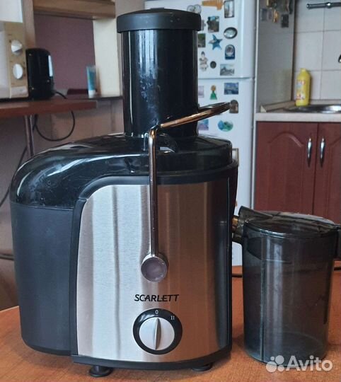 Соковыжималка Scarlett SC-014