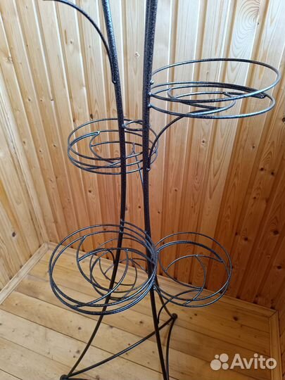 Стойка для цветов напольная