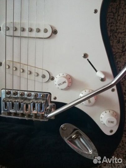 Электрогитара