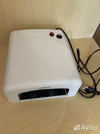 Лампа для маникюра и педикюра