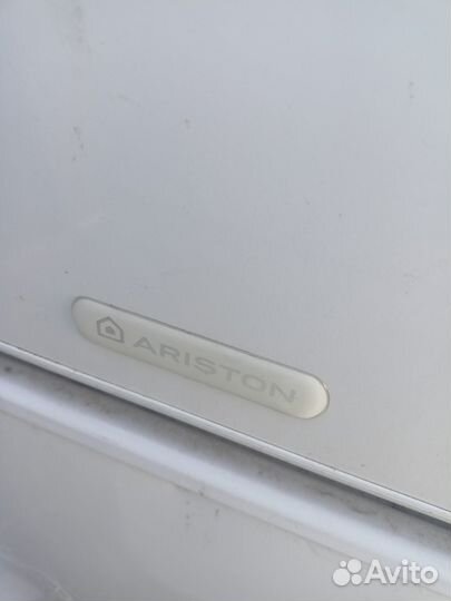 Два холодильника на запчасти