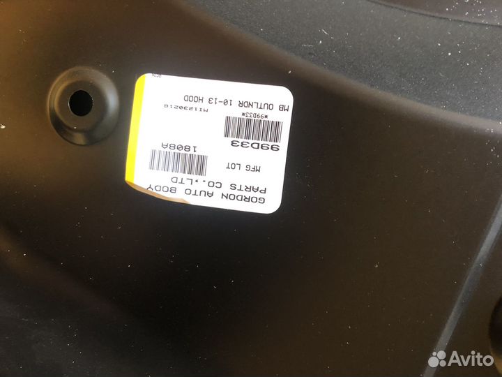 Передний капот на Mitsubihi oitlande