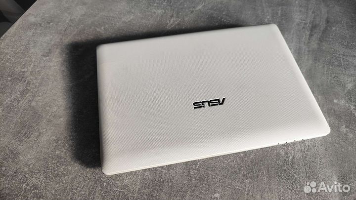 Нетбук asus eee pc x101ch