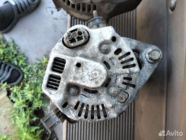 Гениратор тойота