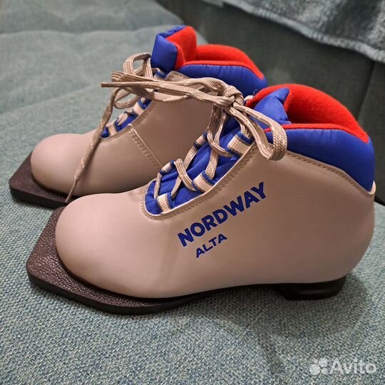 Лыжные ботинки детские 32