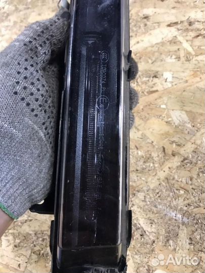 Фара противотуманная левая Land Rover Range Rover