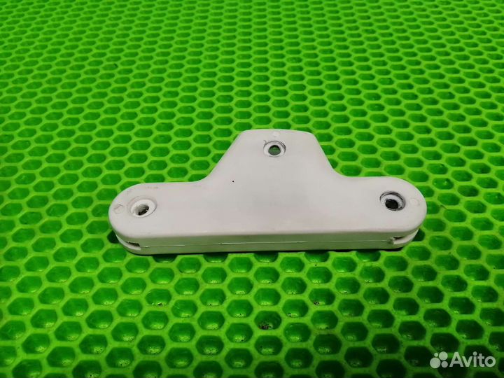 Соединитель рамы Yoya Plus Max на коляску