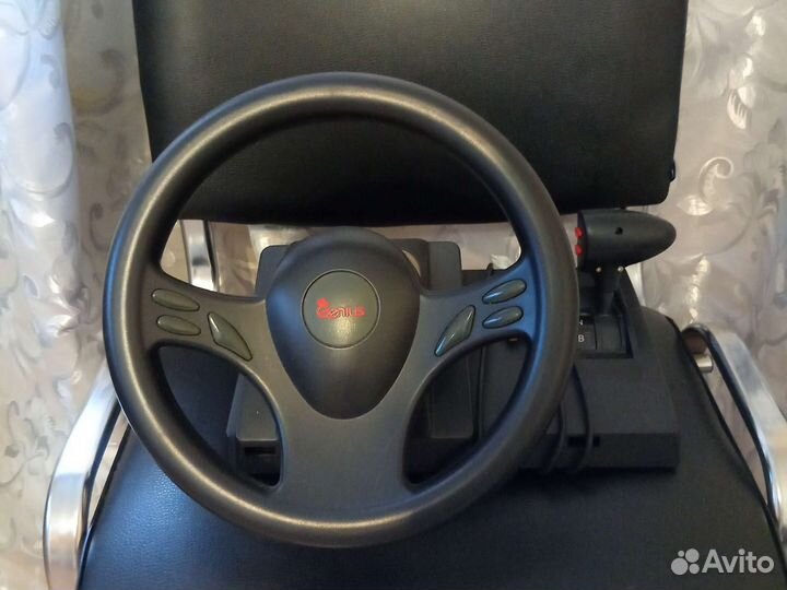 Продам игровой руль, лежит без дела