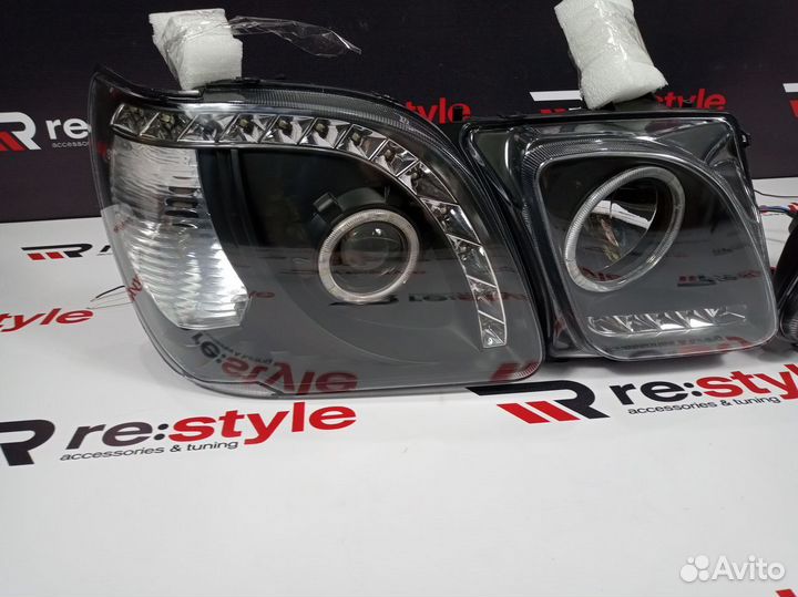 Фары Lexus LX470 2002-2005г