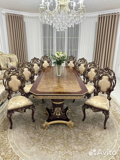 Столы и стулья