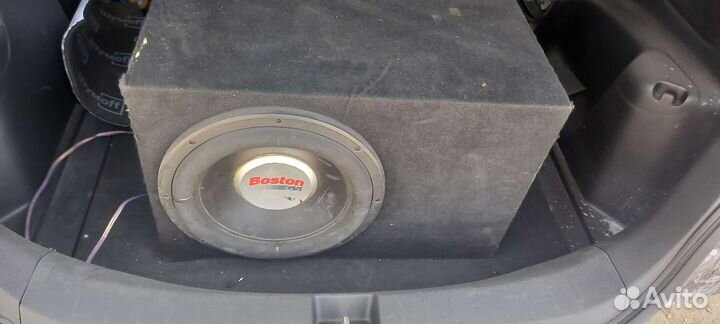 Продам саб с усилителем