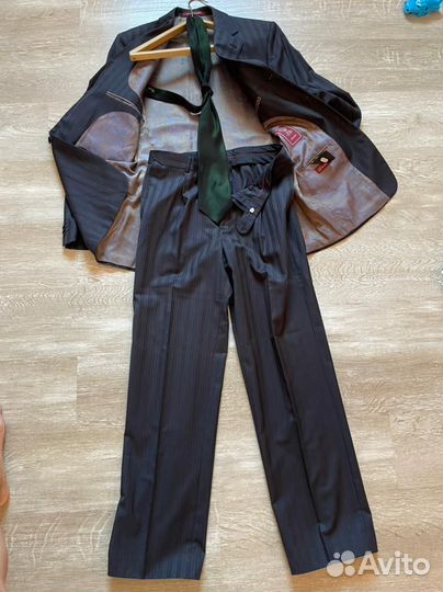 Костюм мужской