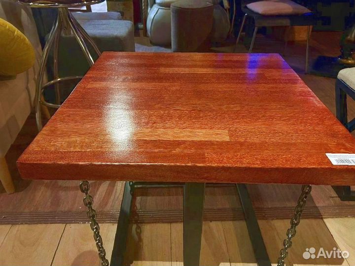 Левитирующий столик системы Тенсегрити