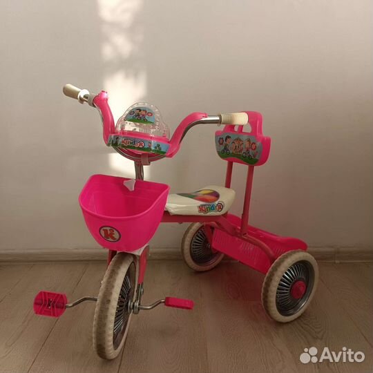 Трехколесный велосипед