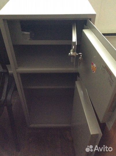 Шкаф металлический сейф