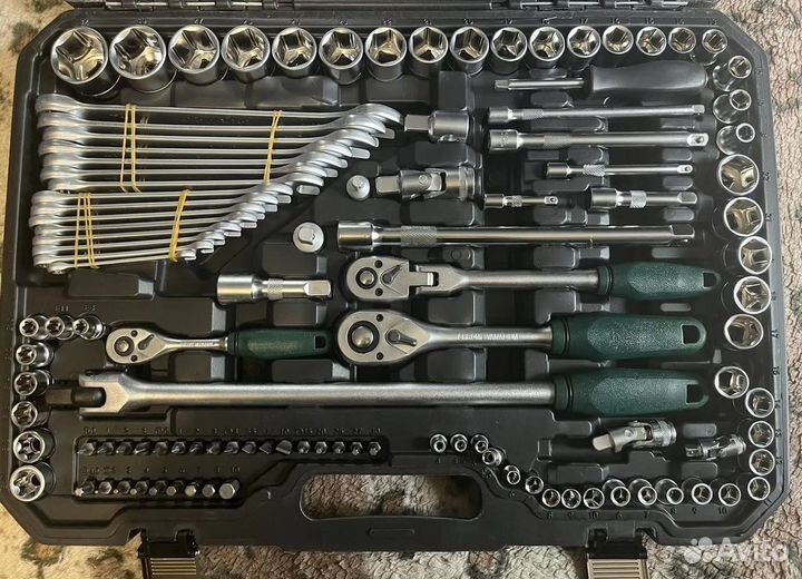 Набор инструментов 142 предмета новый