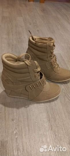 Ботинки женские 39 размер