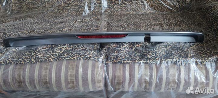 Спойлер на Hyundai Grand Starex