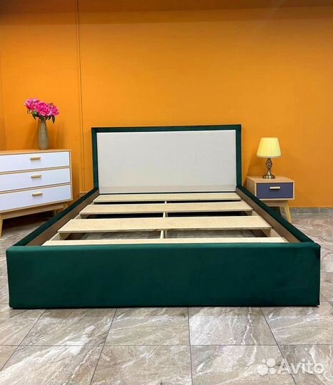 Кровать двухспальная 160х200