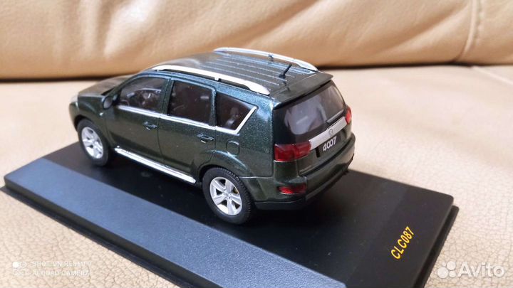 Модель Peugeot4007. 1/43