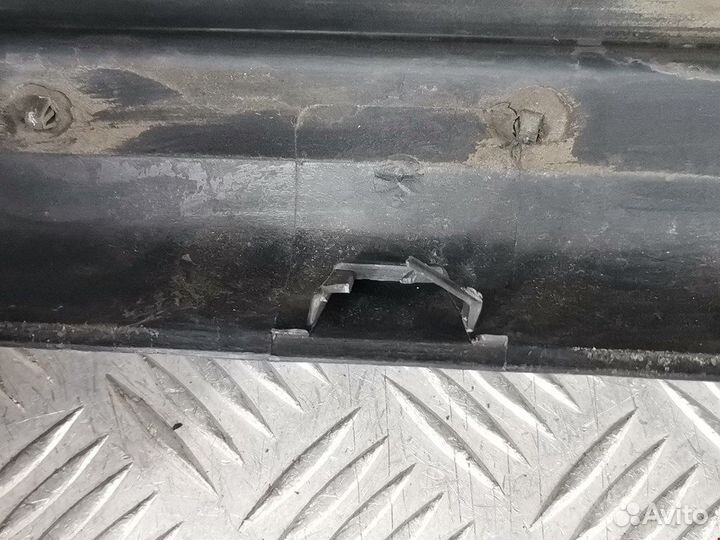 Накладка для Volvo S60 1