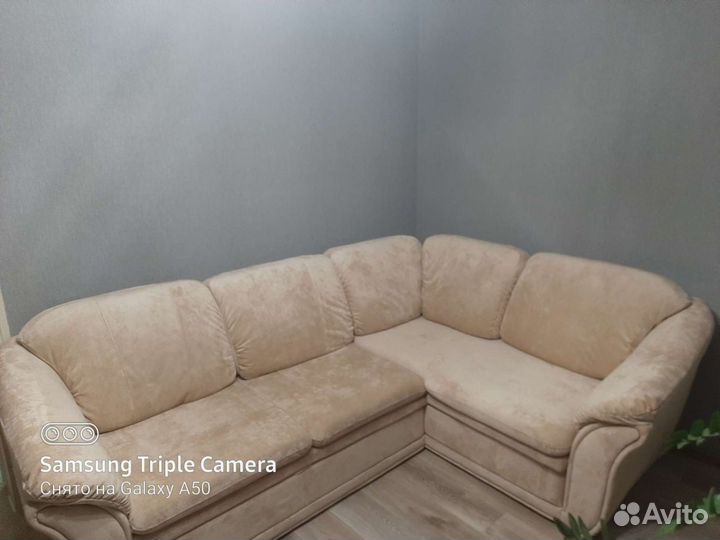 Перетяжка и реставрация мягкой мебели