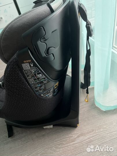 Автокресло поворотное maxi cosi Axissfix