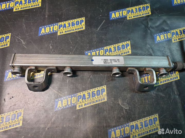 Рейка топливная (рампа) Ford Focus