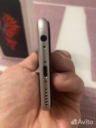 iPhone 6S, 32 ГБ