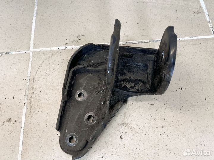 Кронштейн креление двигателя Дэу Матиз