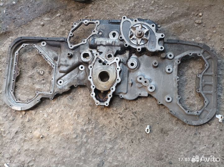 Передняя крышка грм Субару EZ30