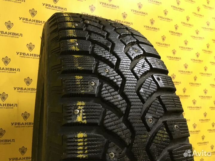 Bridgestone Blizzak Spike-01 235/65 R17 108T