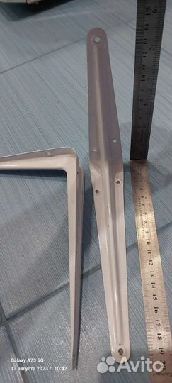 Кронштейн для полок