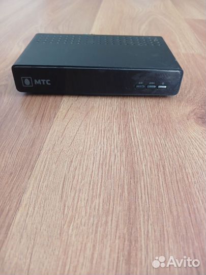 Спутниковая тарелка МТС и тв-приставка